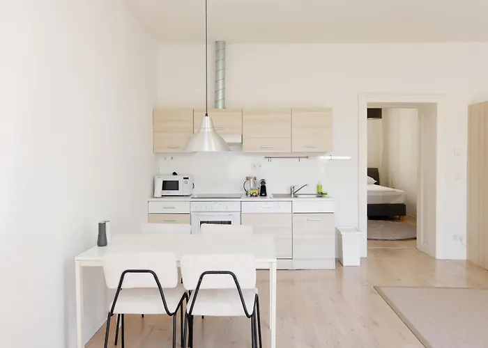 Minimalistic Near Naschmarkt Vienne