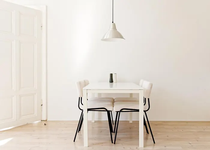 Minimalistic Near Naschmarkt Appartement